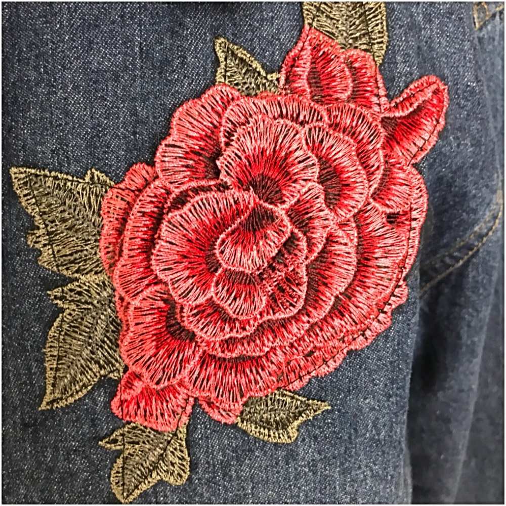 📍SALE Distressed Denim Rose Patch Jacket Shirt S - Picture 6 of 6